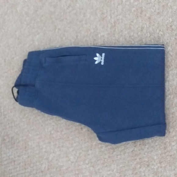 Addidas Original's tapered cuffed Jogger Size M - Picture 2 of 8